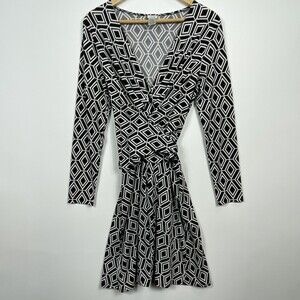 CACHE Black White Long Sleeve‎ Front Wrap Stretch Dress Womens Sz Medium